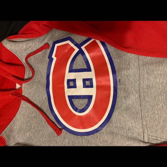 Pull over Montreal Canadiens hoodie - Picture 2 of 4